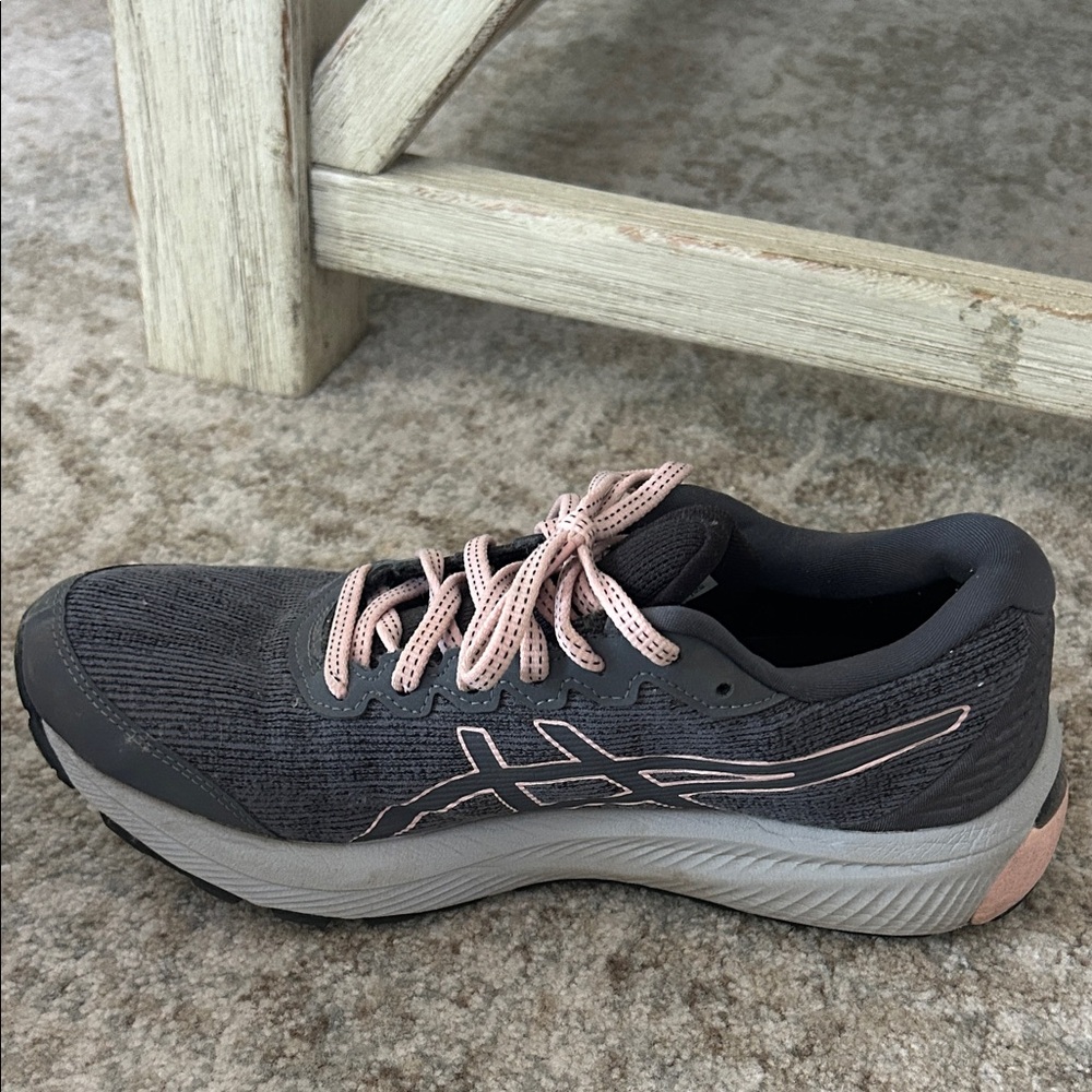 ASICS Women's goretex gel cumulus Athletic Shoes - Gray and Pink - Picture 5 of 9